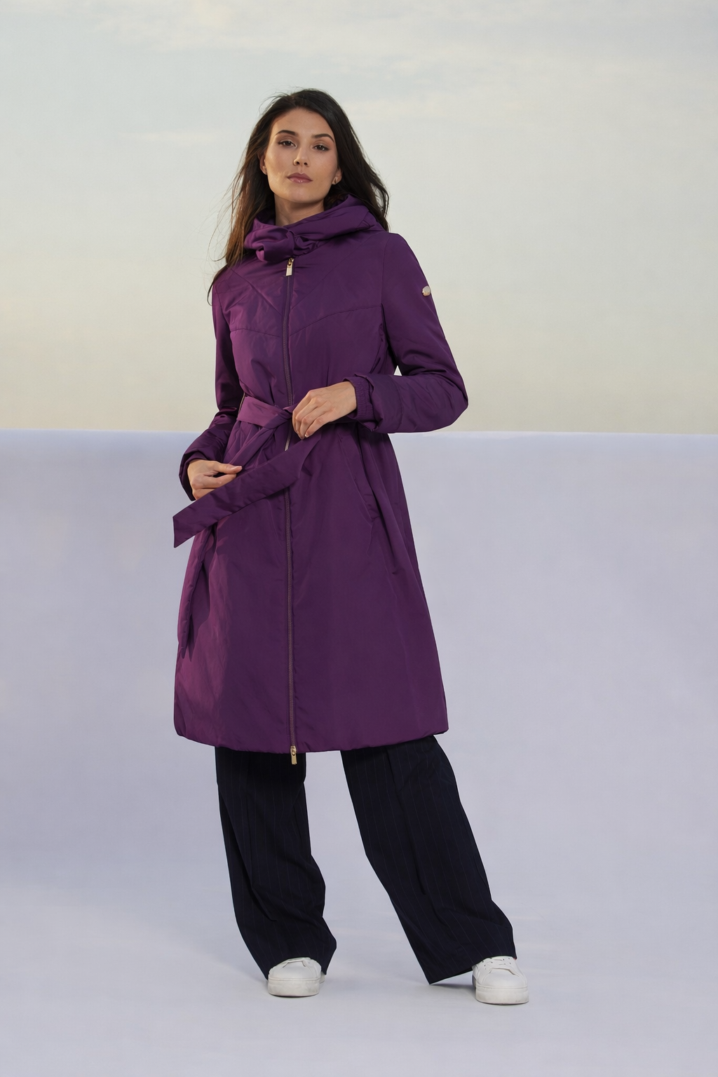 Palton damă Rada Madzerini, plum perfect, curea talie, elegant.