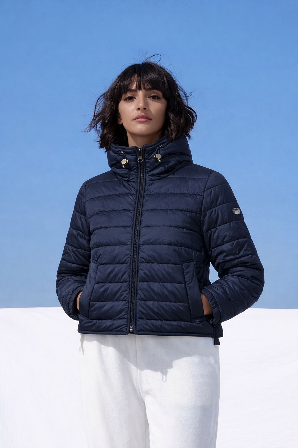 Geacă matlasată de damă Madzerini NORDA dark navy, fermoar frontal.
