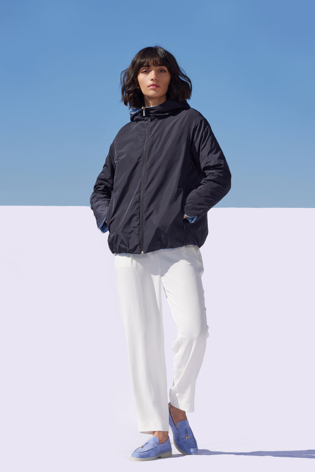 Geacă damă Dark Navy Madzerini, matlasată, cu glugă, reversibilă Dusty Blue.