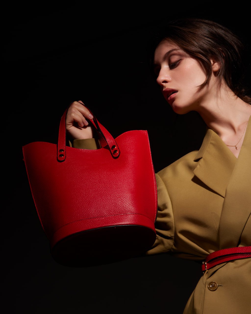 Geantă damă din piele naturală Trapeze Red Tote – Roșu | Made in Italy